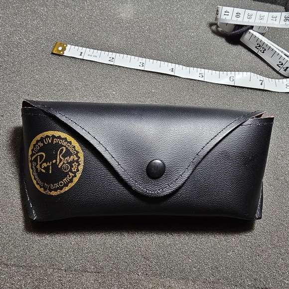 Ray-Ban Replacement Black Red Inside Sunglasses Glasses Snap CASE ONLY - Picture 1 of 6